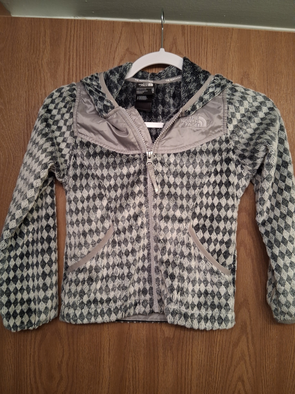 The North Face Girls' Gray Diamond-Pattern Hooded Fleece Jacket